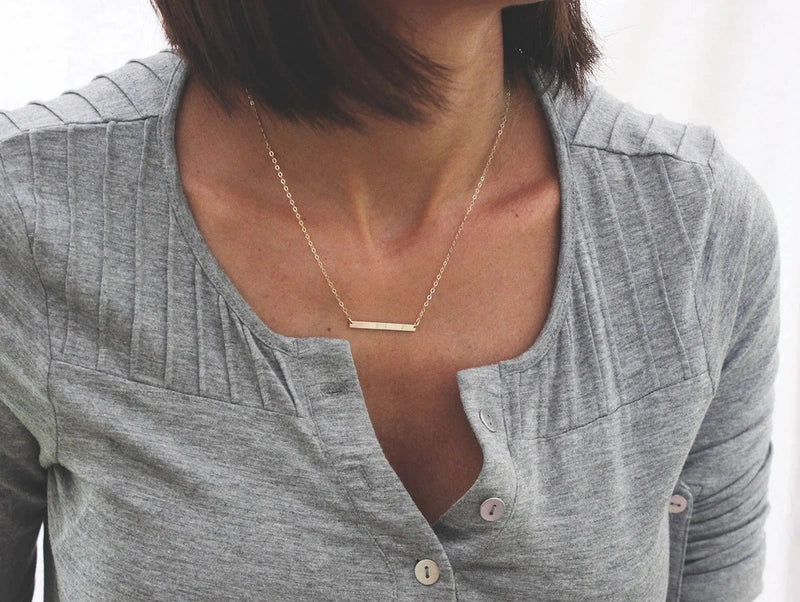 5 Reasons Why a Bar Necklace Is The Perfect Gift For Her