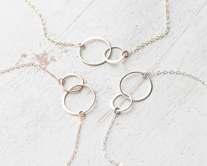 Interlocked Circles Necklace for a Sister-Personalized Card